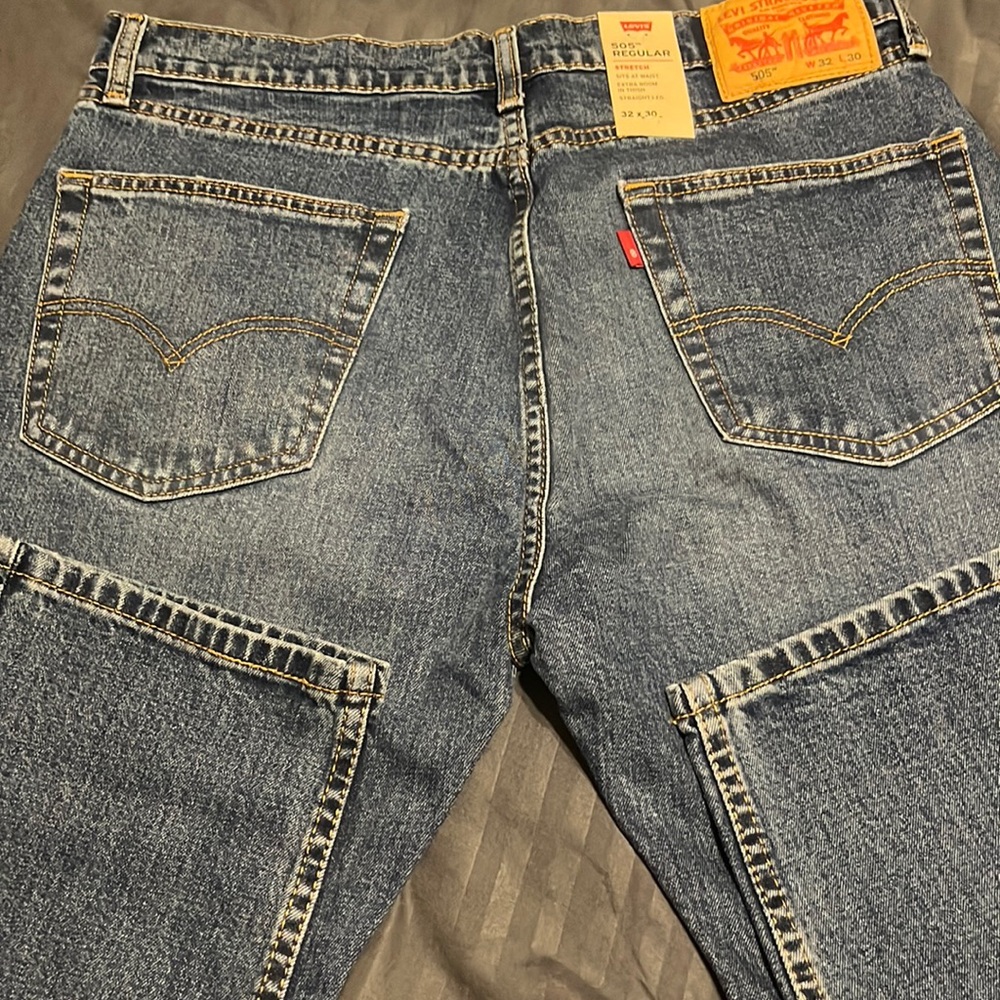 Brand new blue men’s Levi’s Jen’s